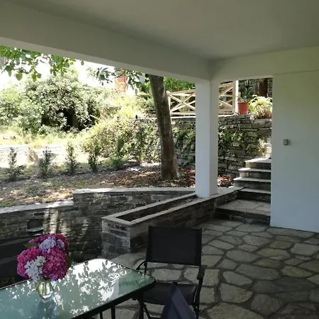 Casa de Férias House In The Forest Tsagarada